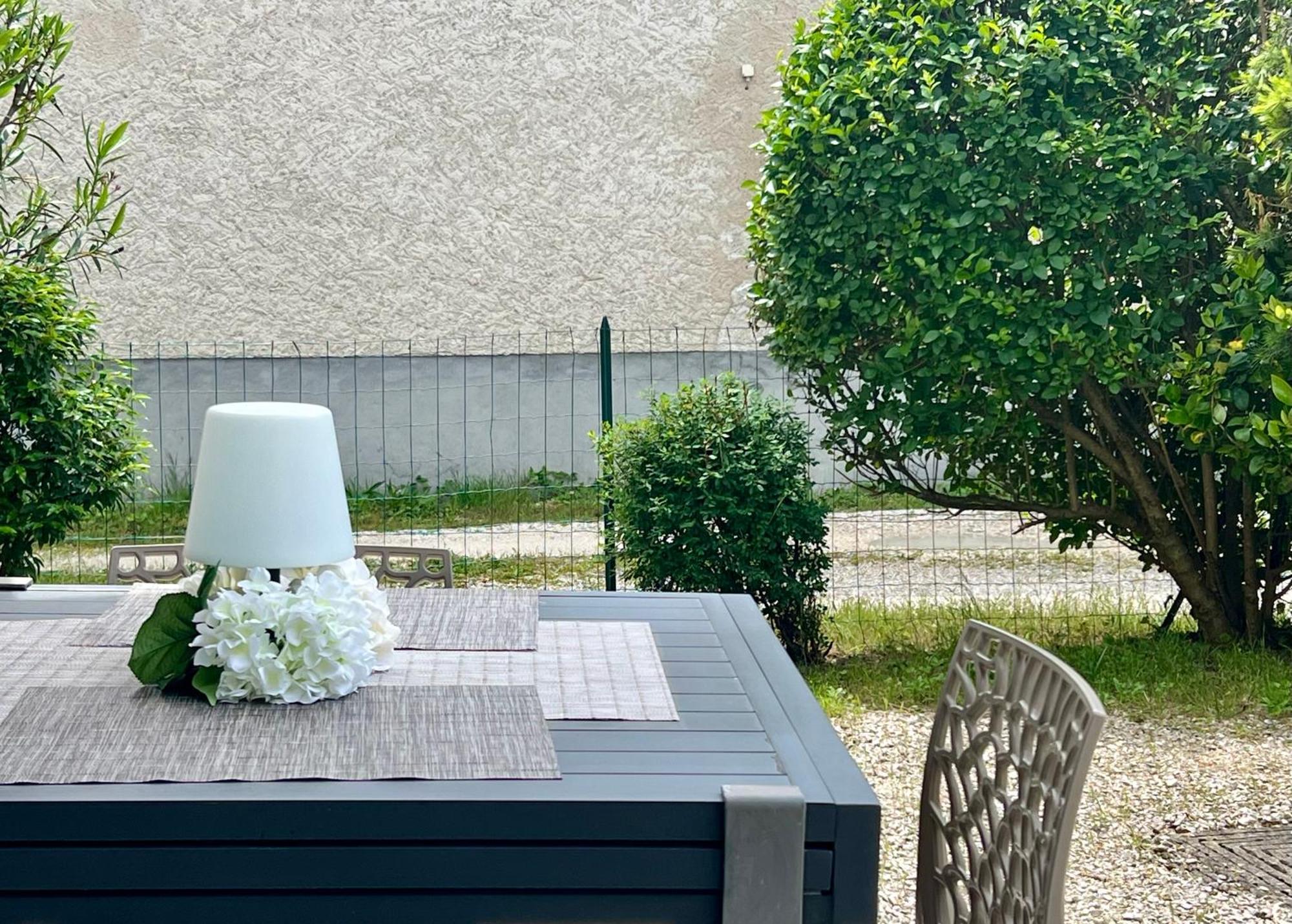 Chambre Au Calme L Jardin I Tram L Grenoble Nord St Egreve Saint-Egreve Exterior photo